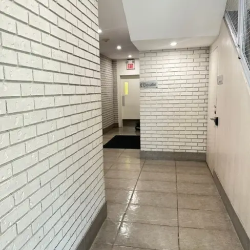 Elevator At 505 Eglinton